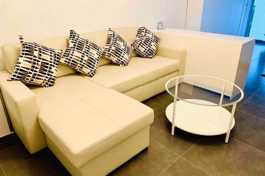 Cosy Nest Costa De Sol By Namaste Elite Apartment Torremolinos Bagian luar foto
